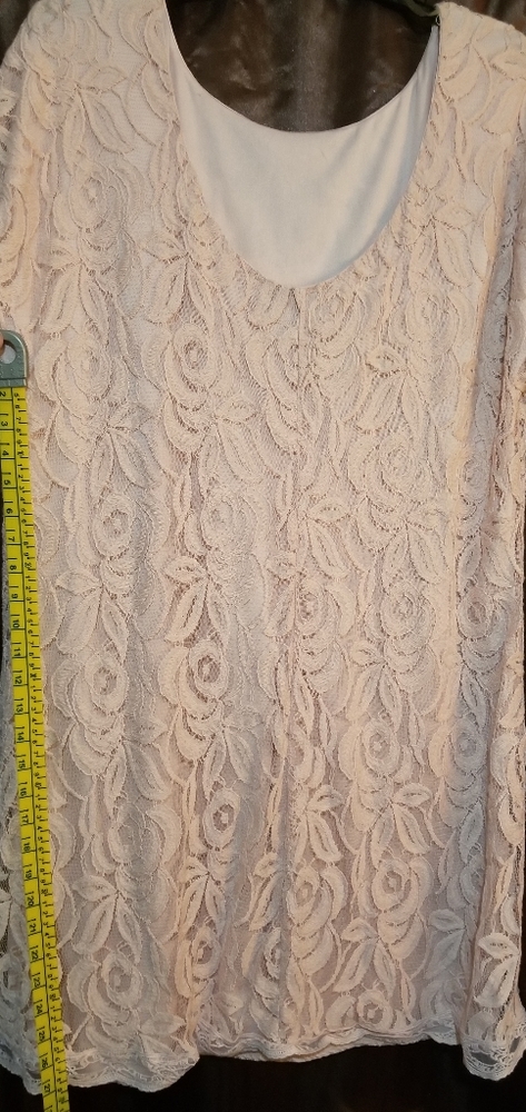 Dress - Picture 3 of 5